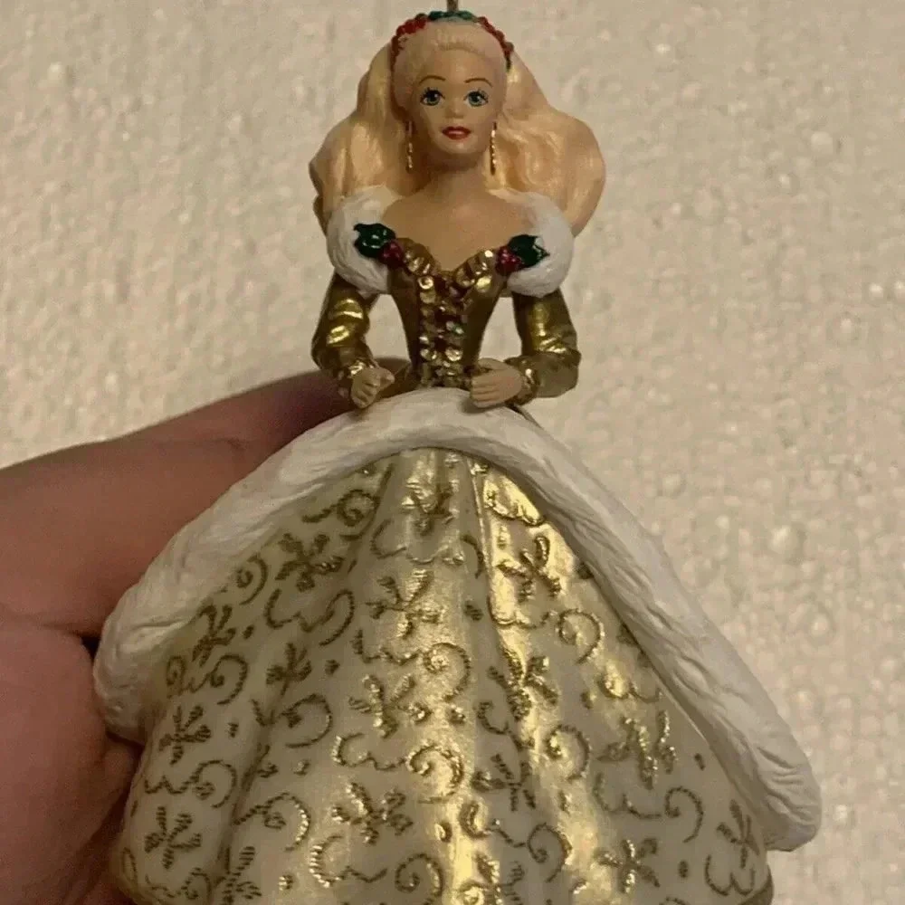 NOS 1994 Holiday Barbie Christmas Keepsake Ornament - Series 2 - Picture 2 of 7